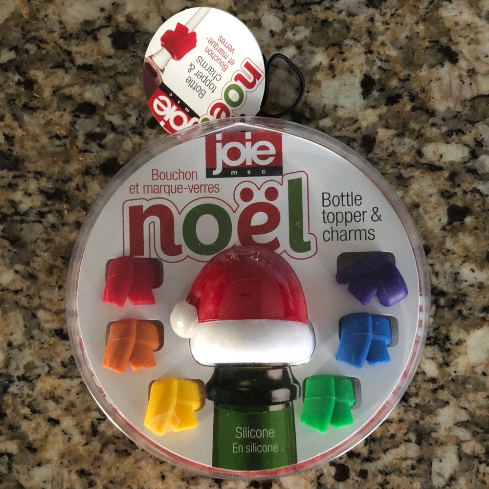 🍁5 for $25🍁 BRAND NEW
 Christmas Wine topper and charms